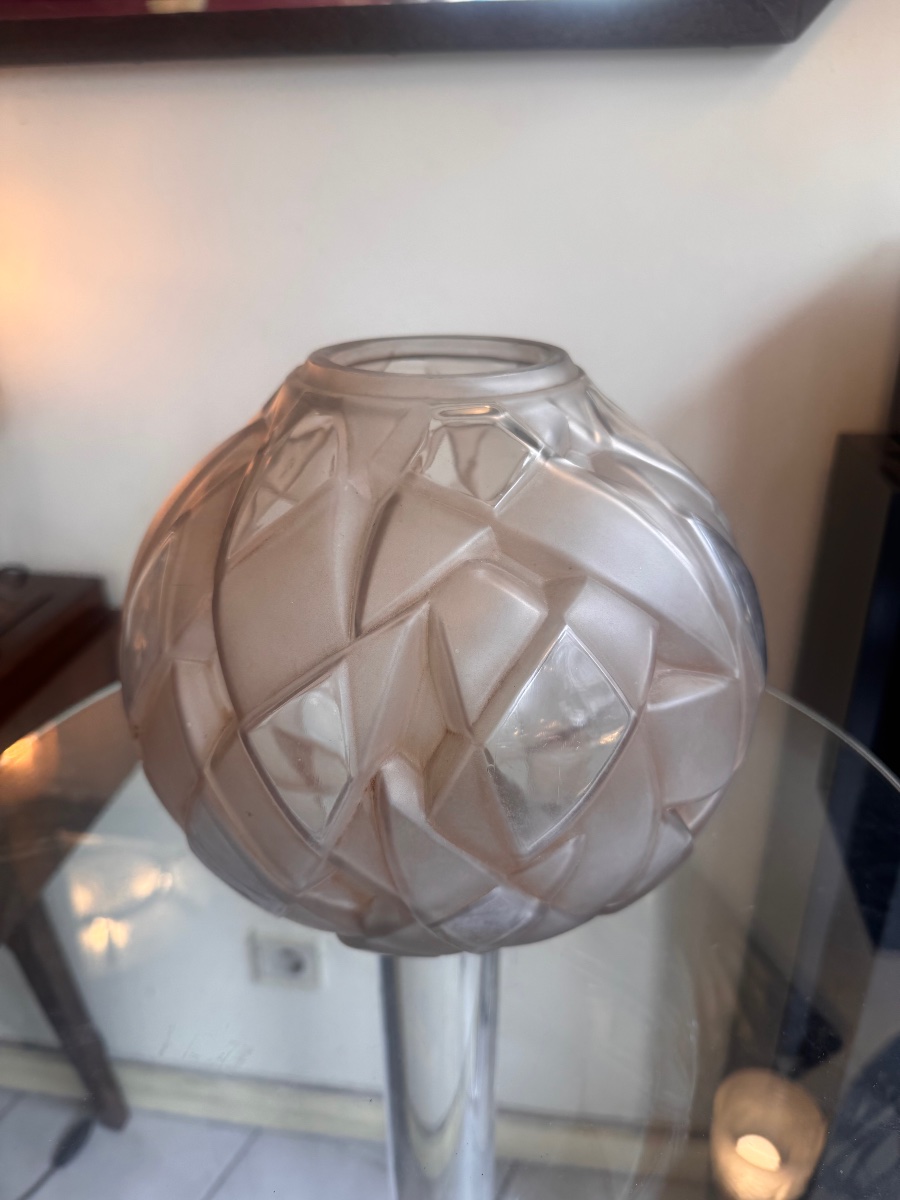 Art Deco "braided Leaves" Ball Vase With Sepia Patina, Signed A. Hunebelle (art Deco, 1930) -photo-4