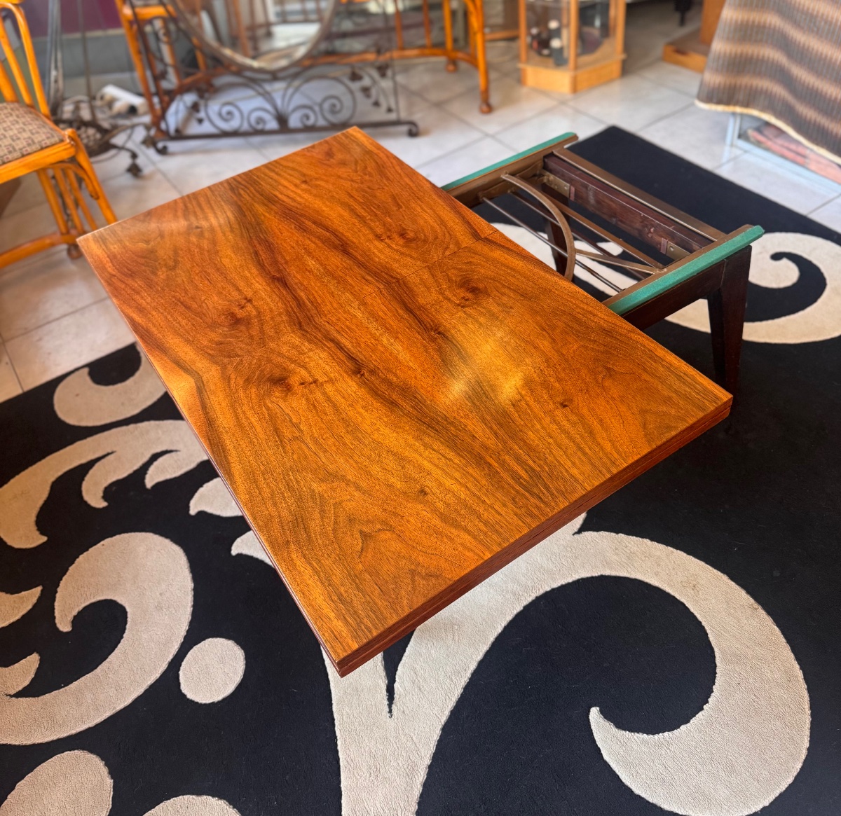 Late Art Deco (1945) Convertible Table In Buffeted Walnut / 4 Positions (1930s Art Deco)-photo-4