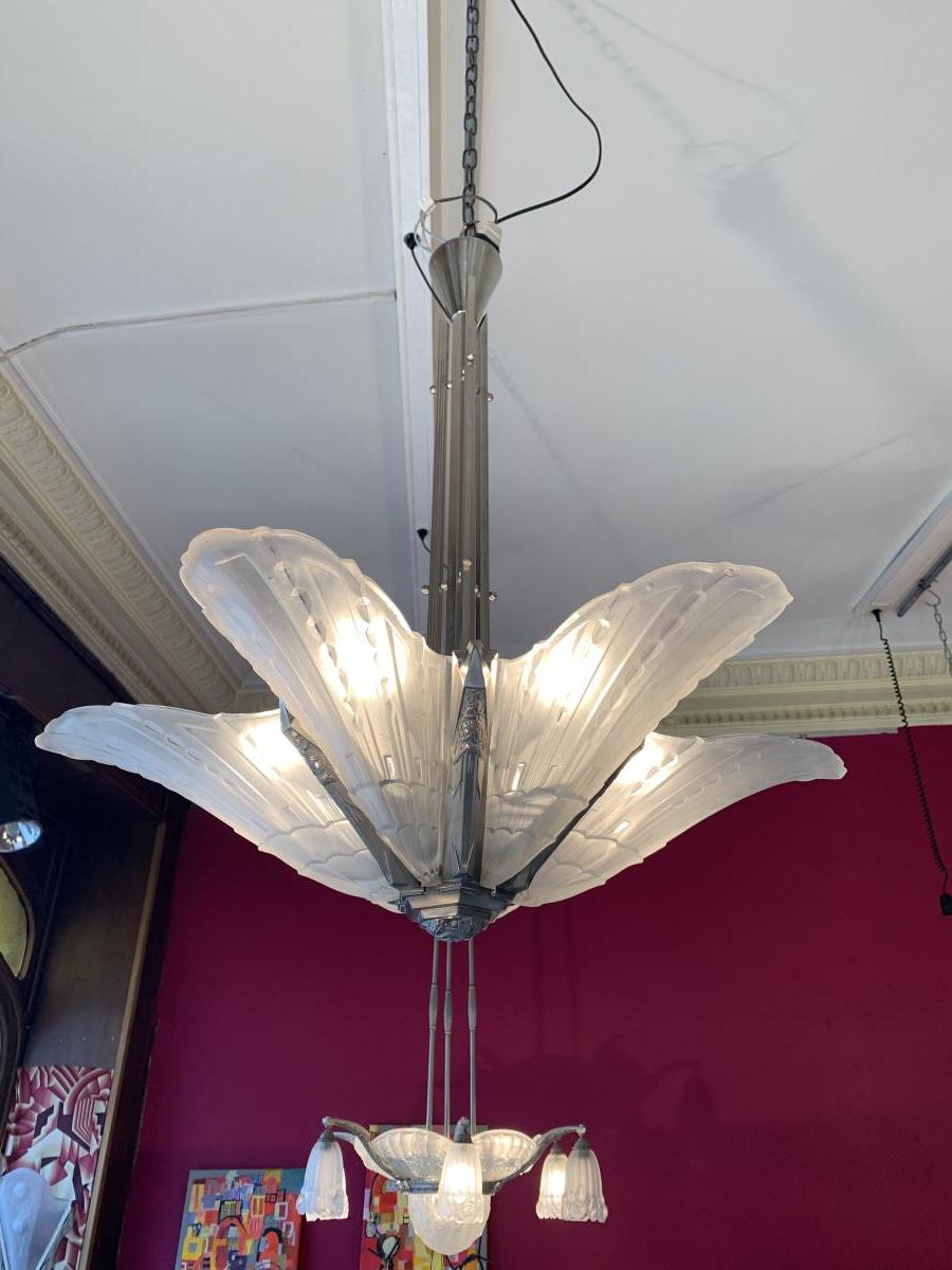 Lustre Art Deco EJG à 6 cornets de verre moulé-pressé (cat: -photo-3