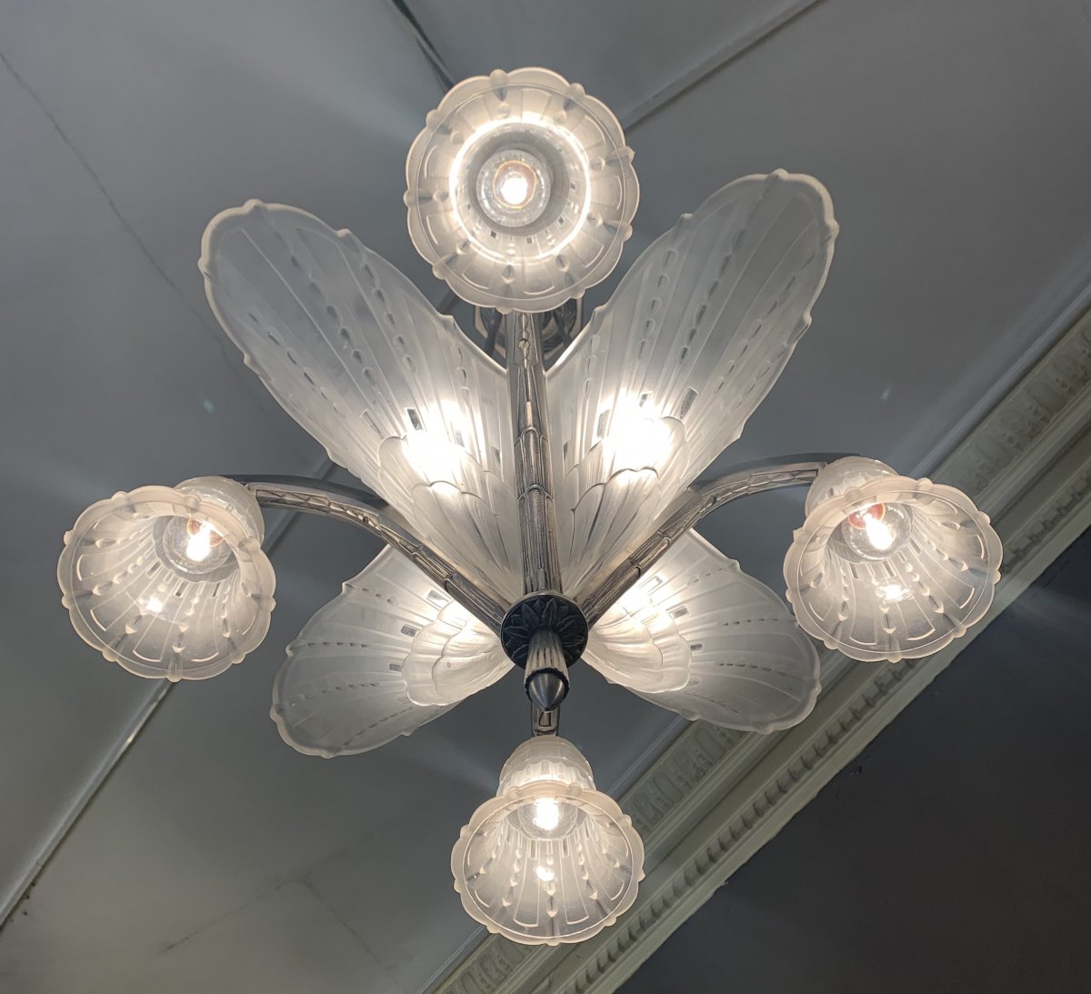 Art Deco Chandelier Ejg (jean Gauthier) With 4 Cones And 4 Tulips (art Deco Chandeliers 1930)-photo-4