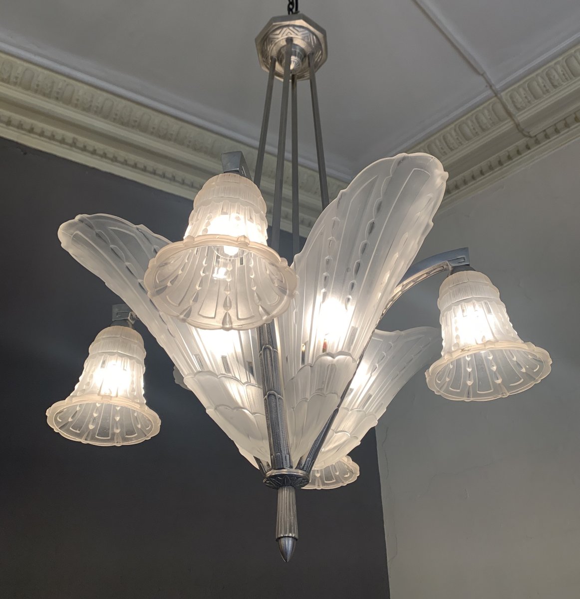 Art Deco Chandelier Ejg (jean Gauthier) With 4 Cones And 4 Tulips (art Deco Chandeliers 1930)-photo-1