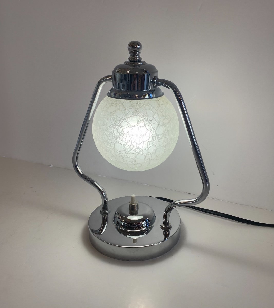 Modernist Art Deco Lamp { Pair Available! } With Cracked Glass Ball  (art Deco Lamps 1930)-photo-2