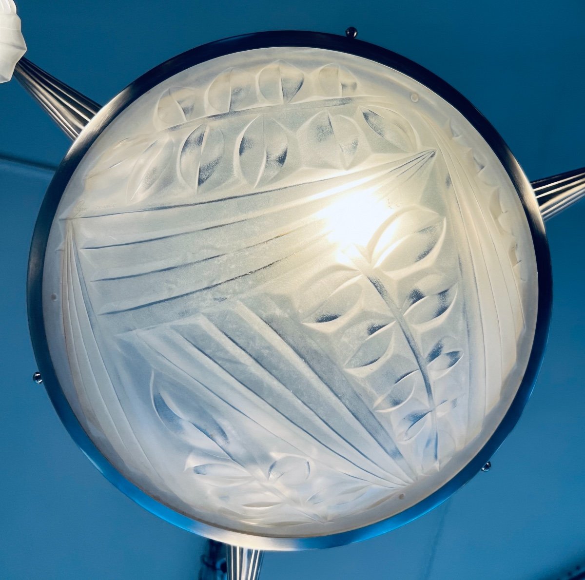 Art Deco Chandelier With Three Tulips And A Vasque Signed Degué (art Deco Ceiling Lamp 1930)-photo-3