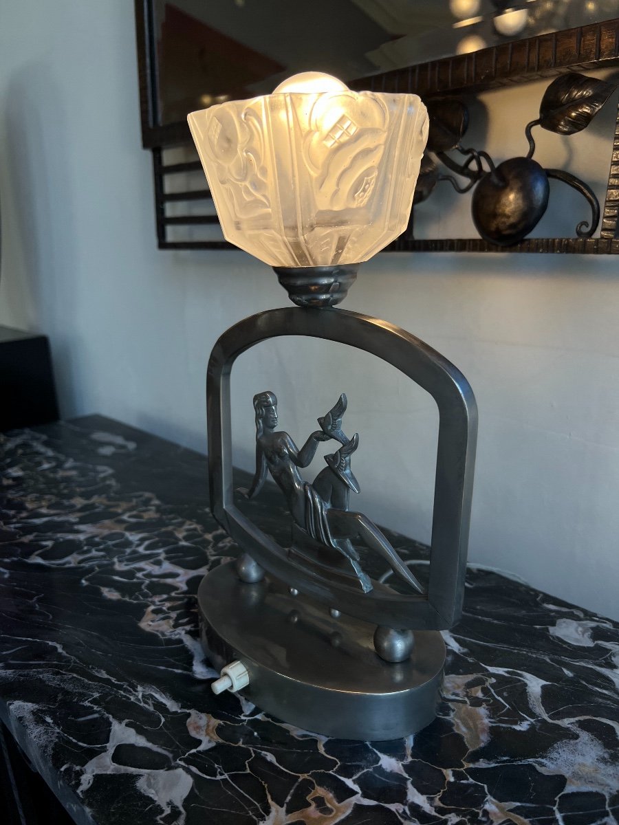 Art Deco Table Lamp / Night Light "lady With Doves" Verreries Des Hanots (art Deco 1930)-photo-3