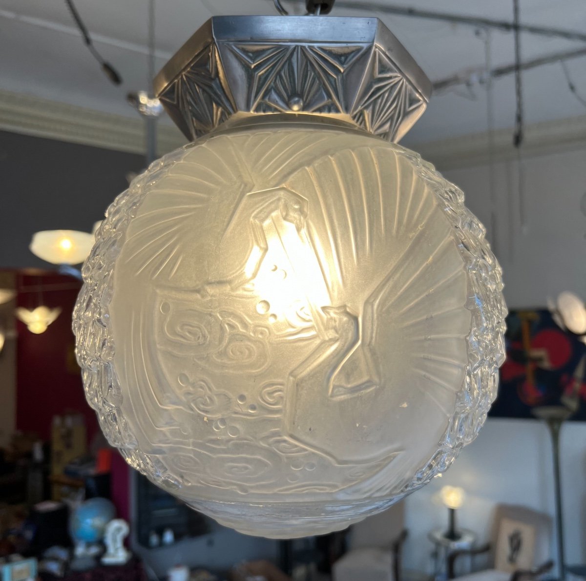 Plafonnier Art Déco «  Boule Aux Paons » Signé Müller Frères ( Lustre / Suspension 1930 ) 