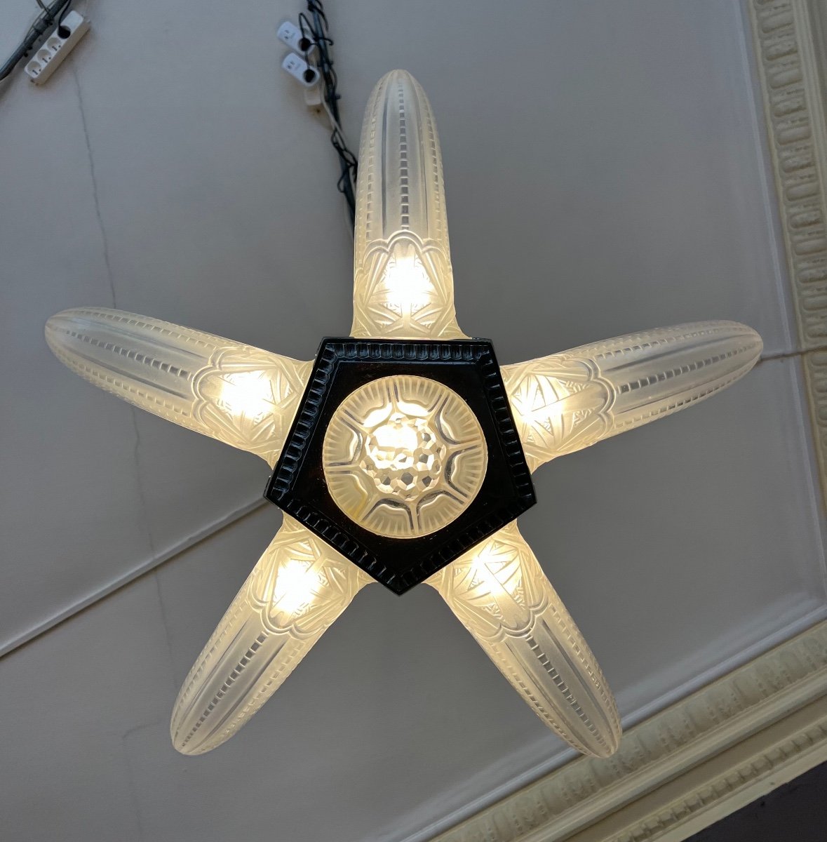 Superb Art Deco Belgian Glass Chandelier With 5 Cornets (art Deco Chandelier / Suspension 1930)-photo-3