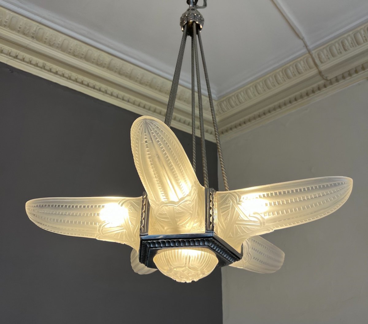 Superb Art Deco Belgian Glass Chandelier With 5 Cornets (art Deco Chandelier / Suspension 1930)-photo-2