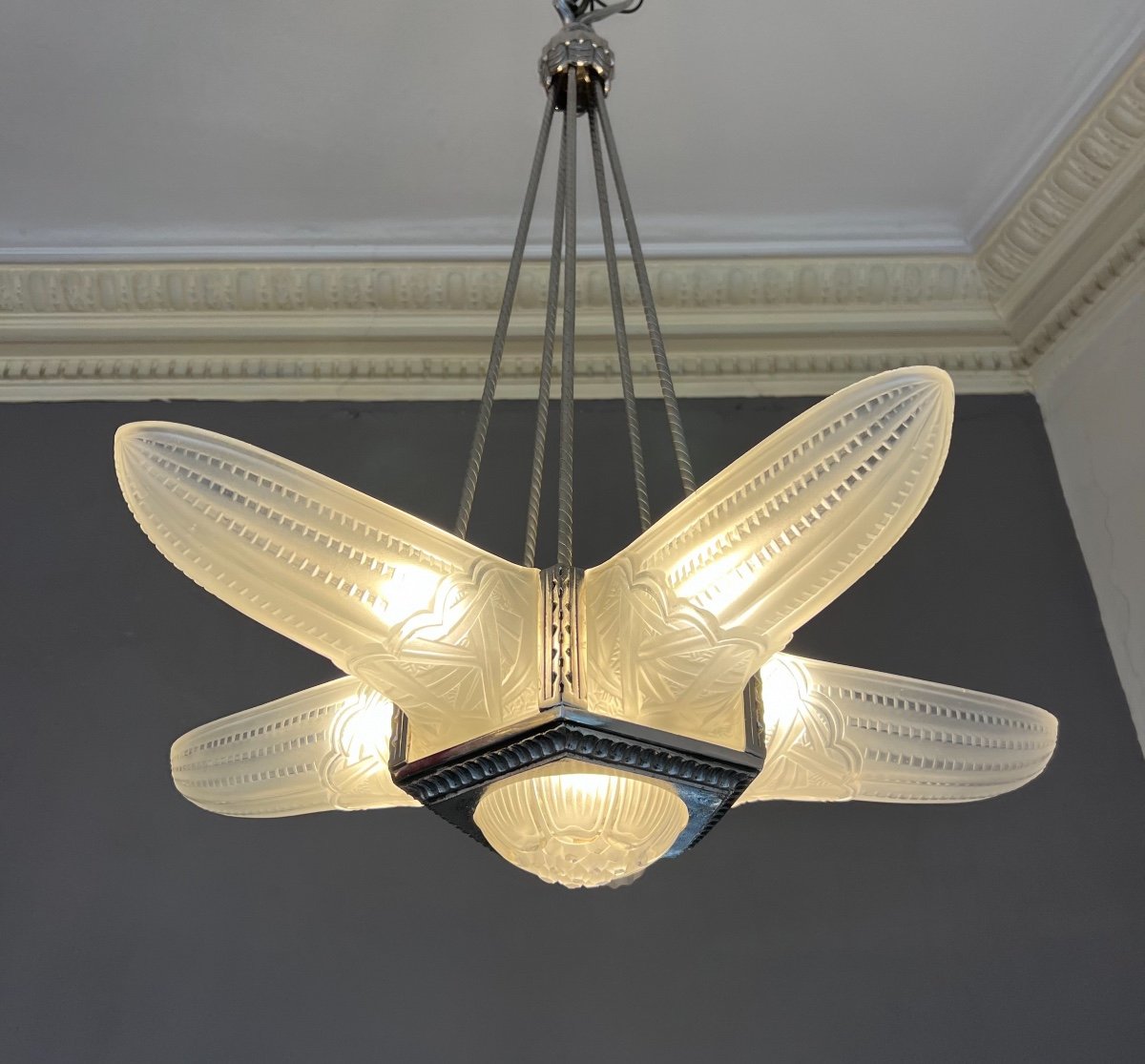 Superb Art Deco Belgian Glass Chandelier With 5 Cornets (art Deco Chandelier / Suspension 1930)-photo-3