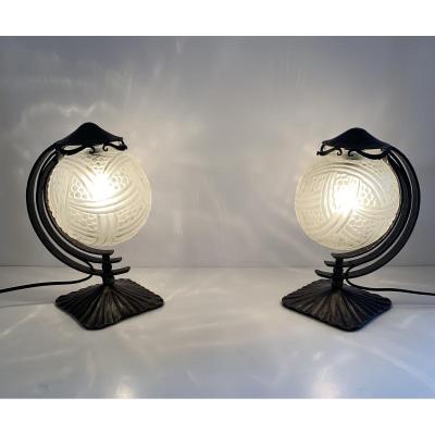 Paire de lampes Art Deco "Boules aux turbans" Hanots et fer forgé  (cat: lampes art déco 1930)