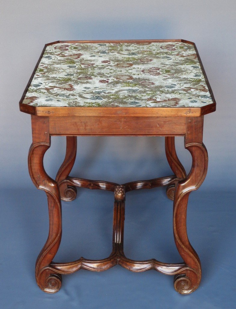 Louis XIV Period Table.-photo-3