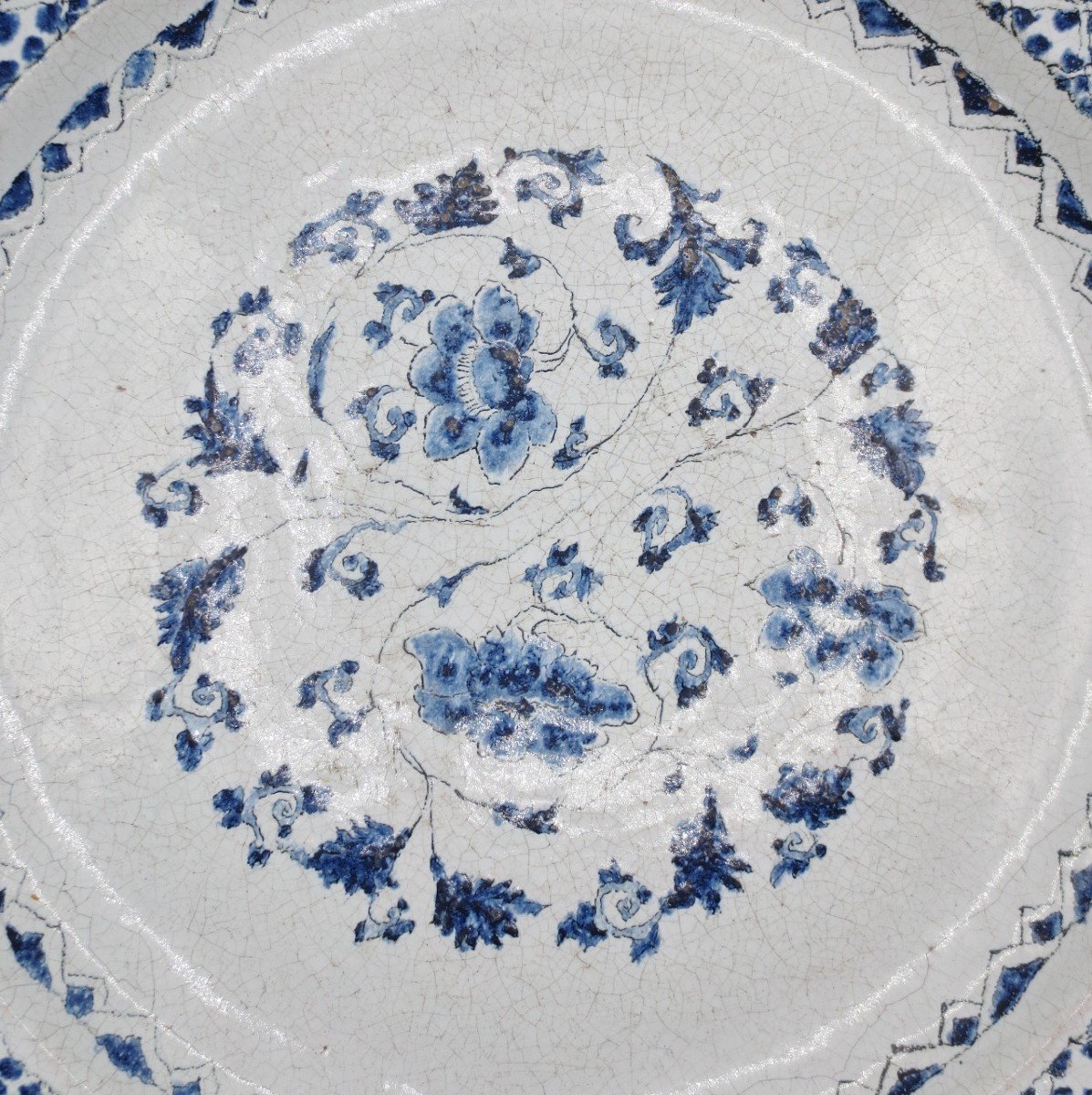 Saint Cloud Earthenware Dish, Late Seventeenth Century.-photo-1