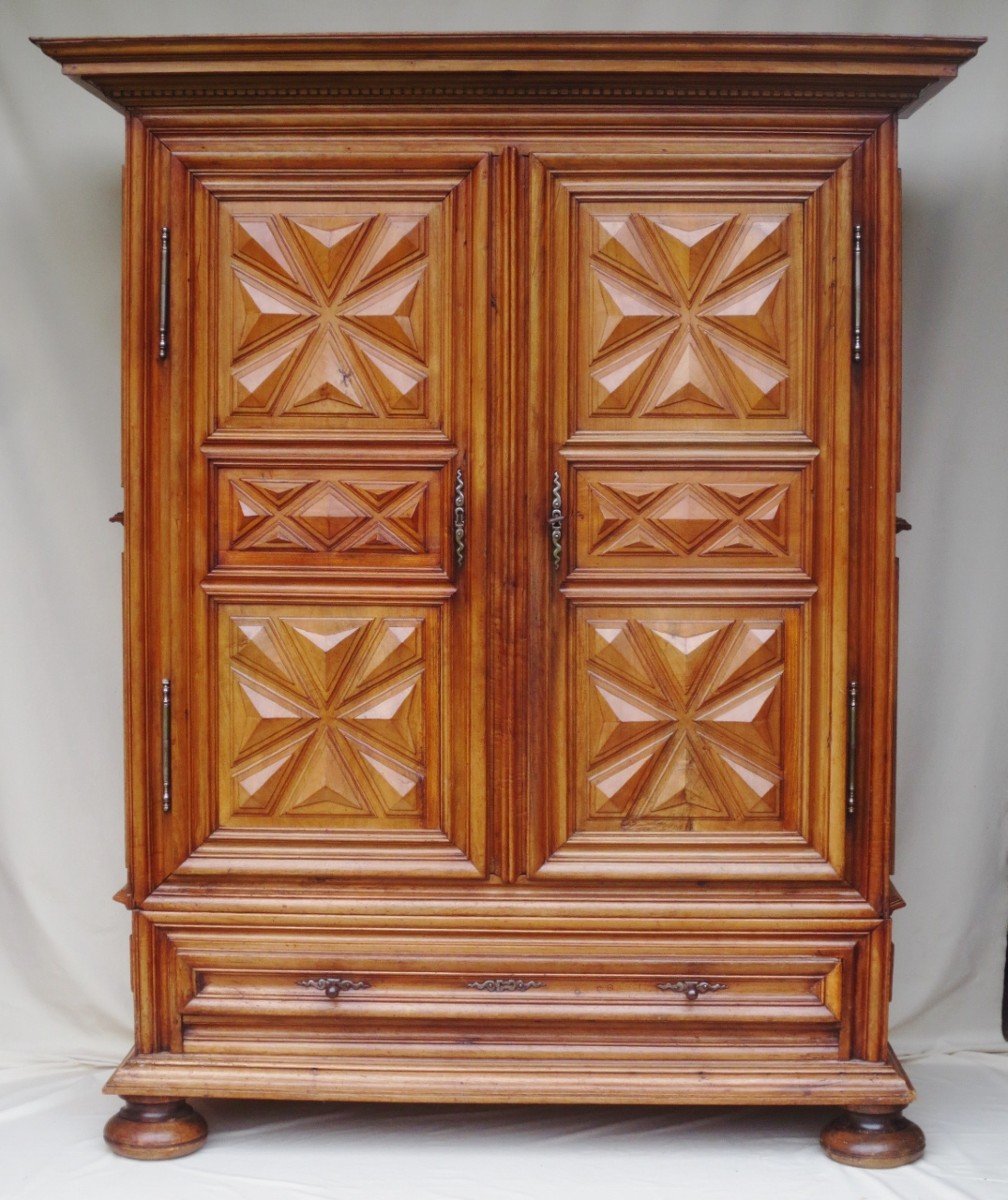 Armoire Louis XIII En Noyer. -photo-8