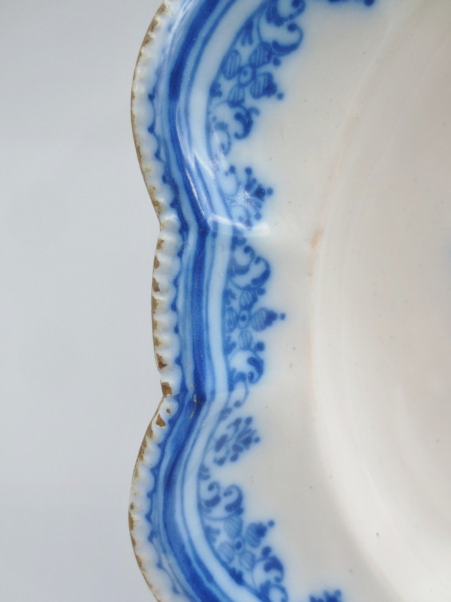 Earthenware Dish From Moustiers, Early 18th Century. -photo-5
