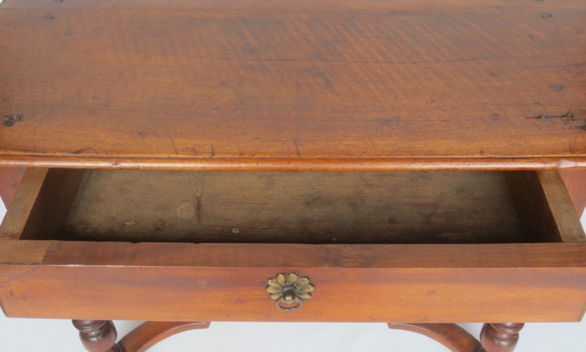 Louis XIV Table In Walnut. -photo-3