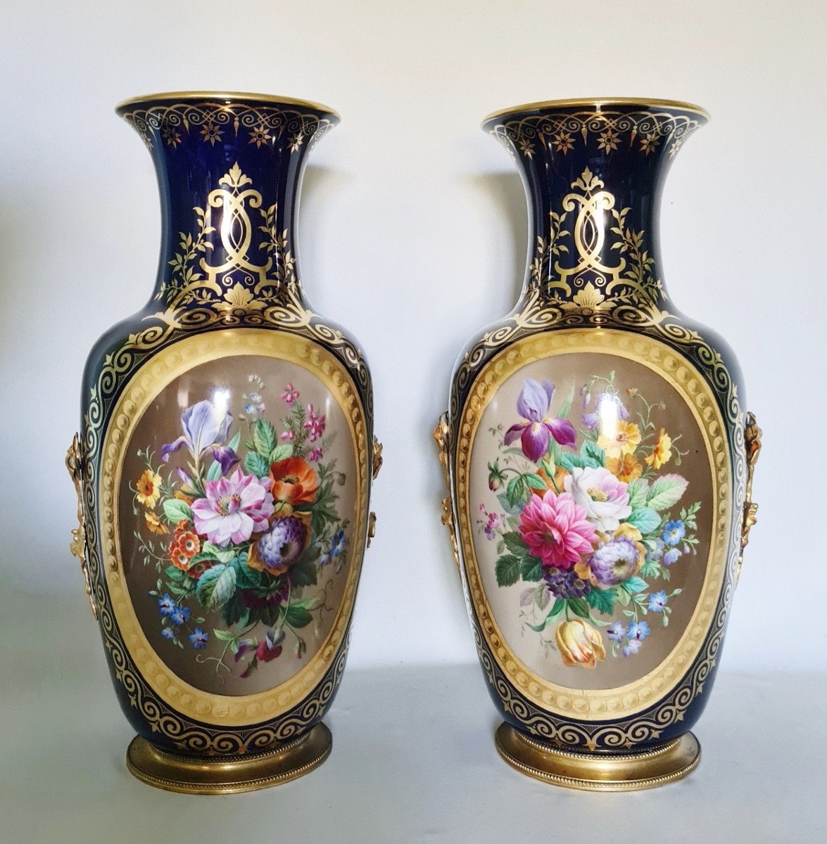 Vases  En Porcelaine, époque Restauration. -photo-6
