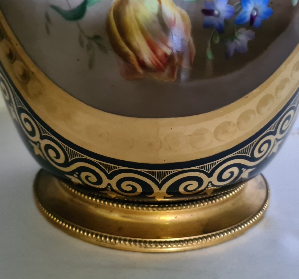 Vases  En Porcelaine, époque Restauration. -photo-7
