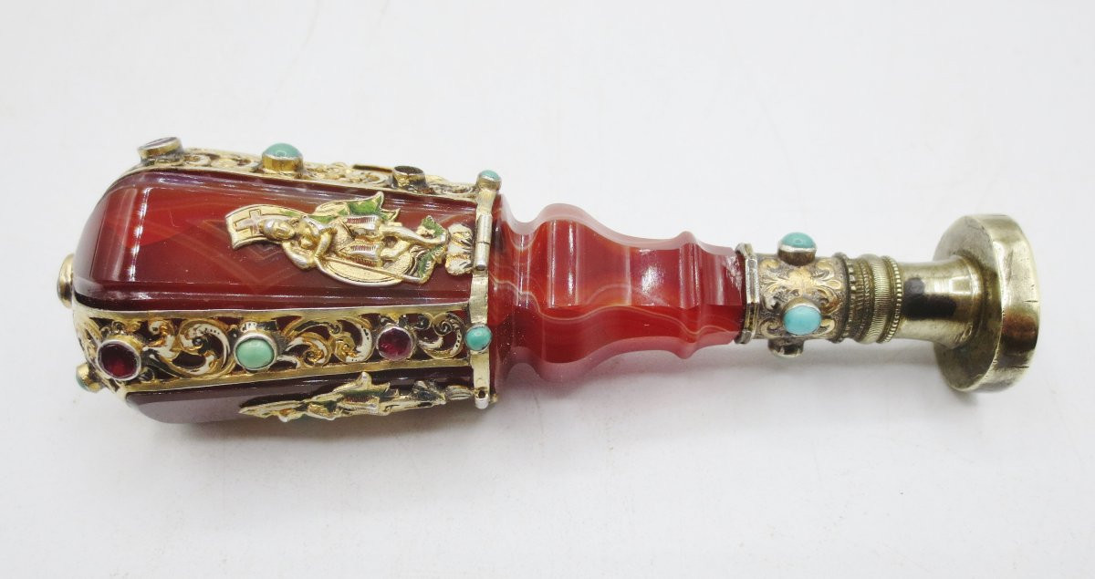 Carnelian And Silver-gilt Seal. -photo-1