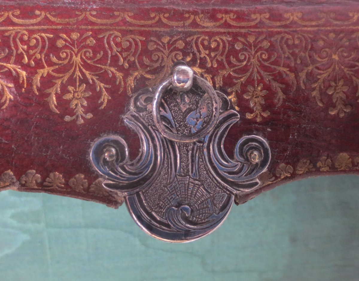 Red Leather Morocco, 18th Century -photo-3