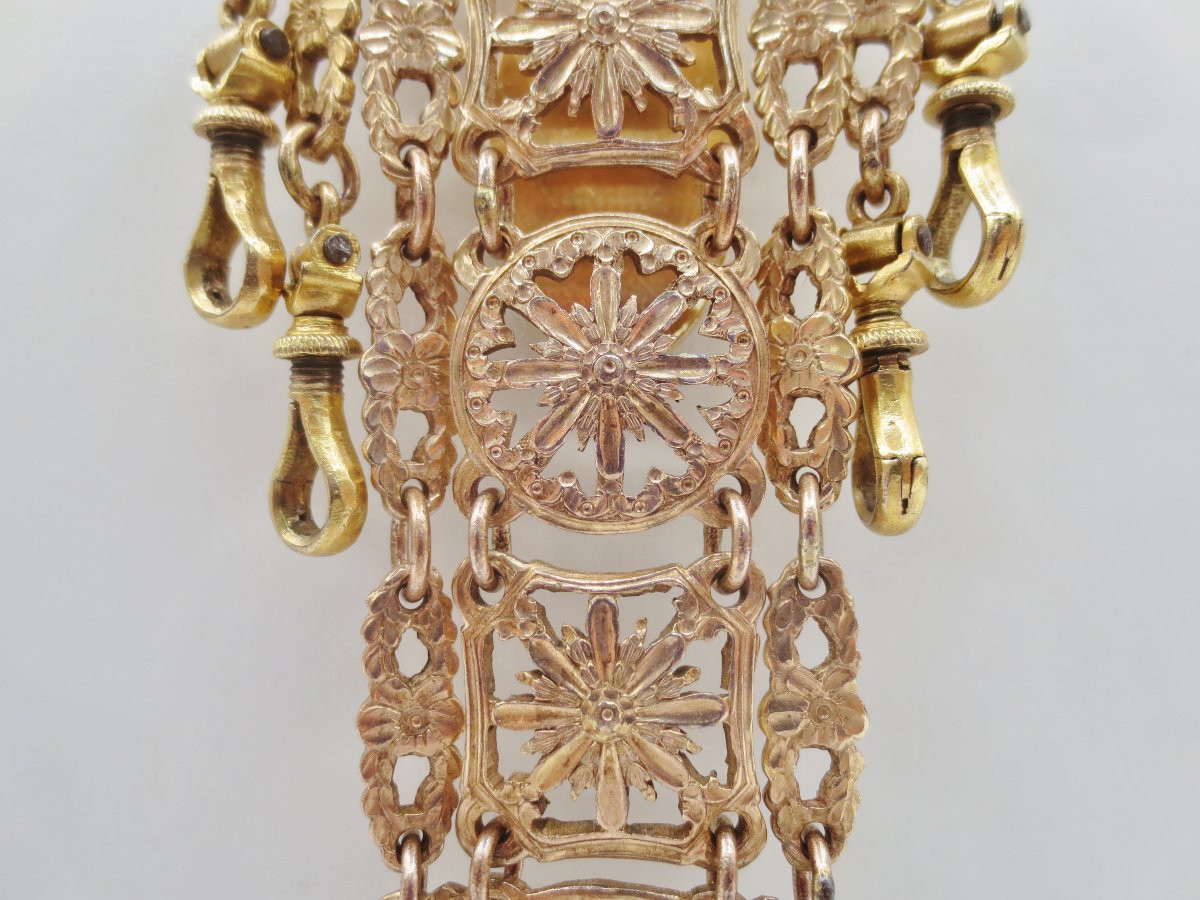 Châtelaine XVIIIe siècle.  -photo-1