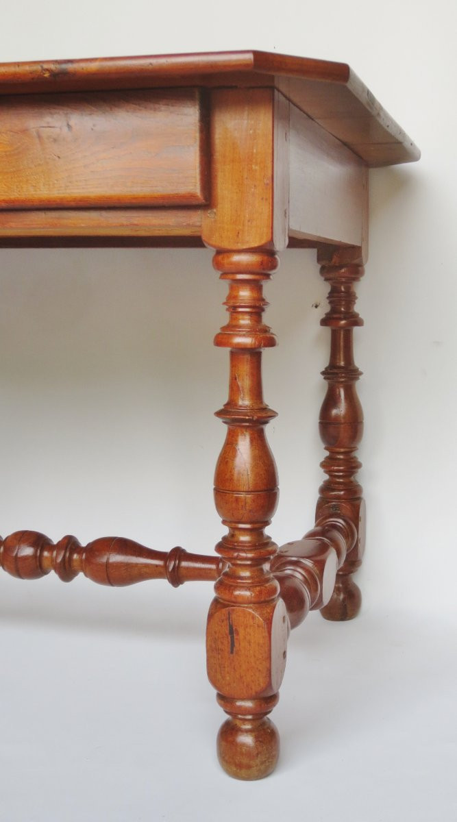 Table Louis XIV en bois fruitier.-photo-3