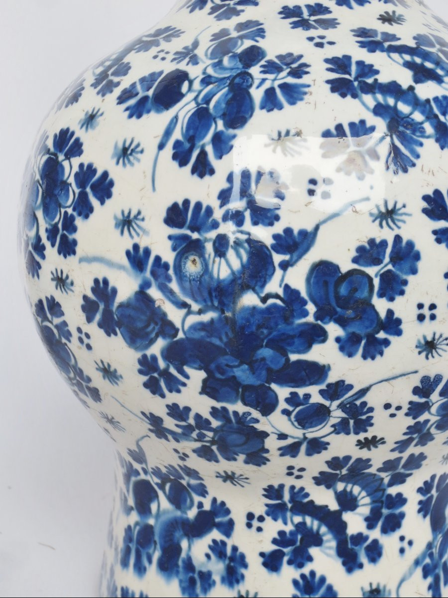 Lampe en faïence de Delft, XVIIIe siècle. -photo-3