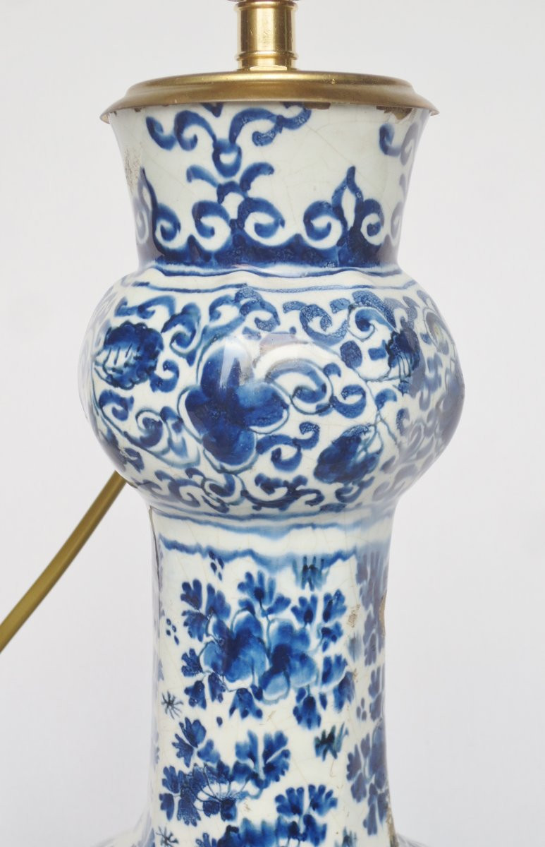 Lampe en faïence de Delft, XVIIIe siècle. -photo-3