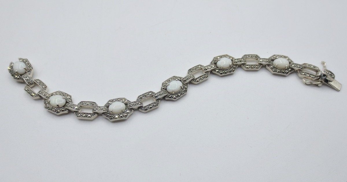 Bracelet Art-Déco, argent et opales. 