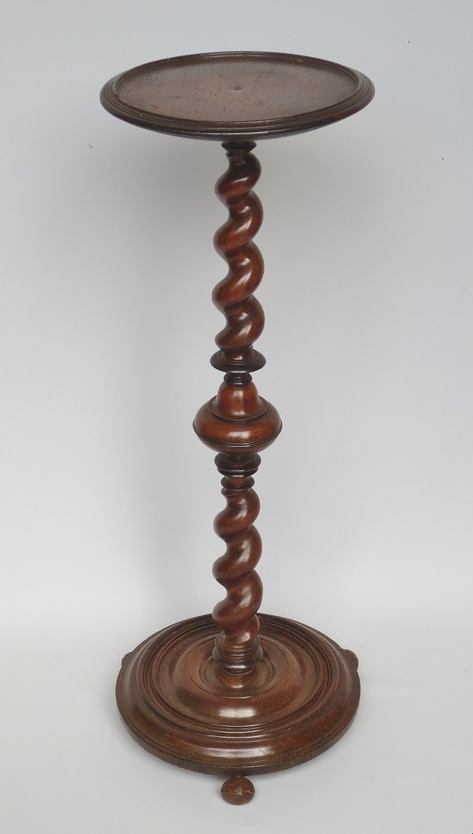 Sellette porte lumière, XVIIe siècle.