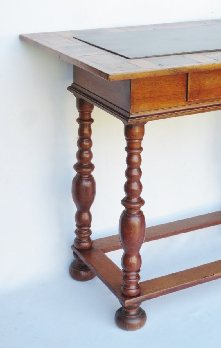 Table de changeur,  Suisse, XVIIe siècle.  -photo-3