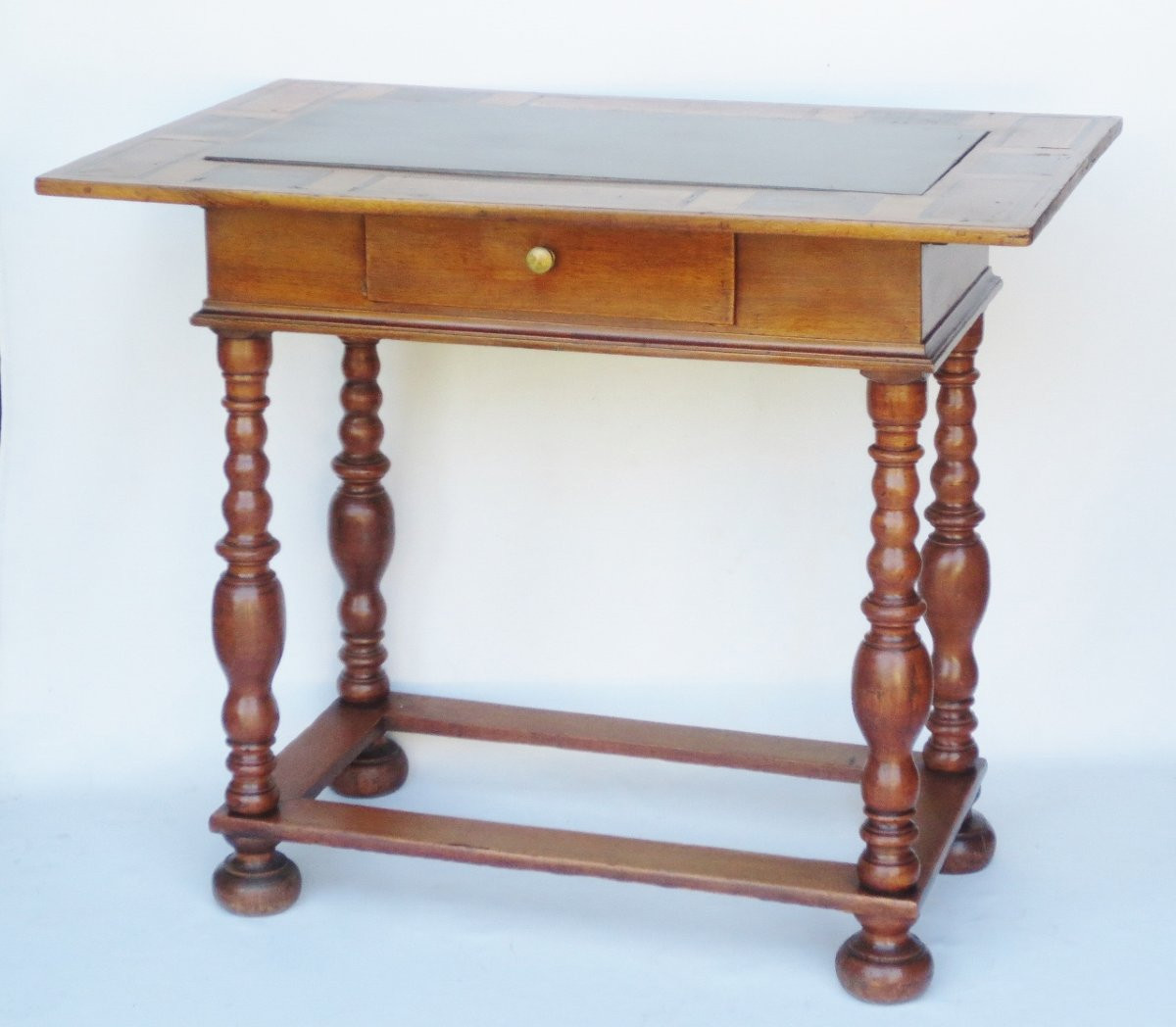 Table de changeur,  Suisse, XVIIe siècle.  -photo-4