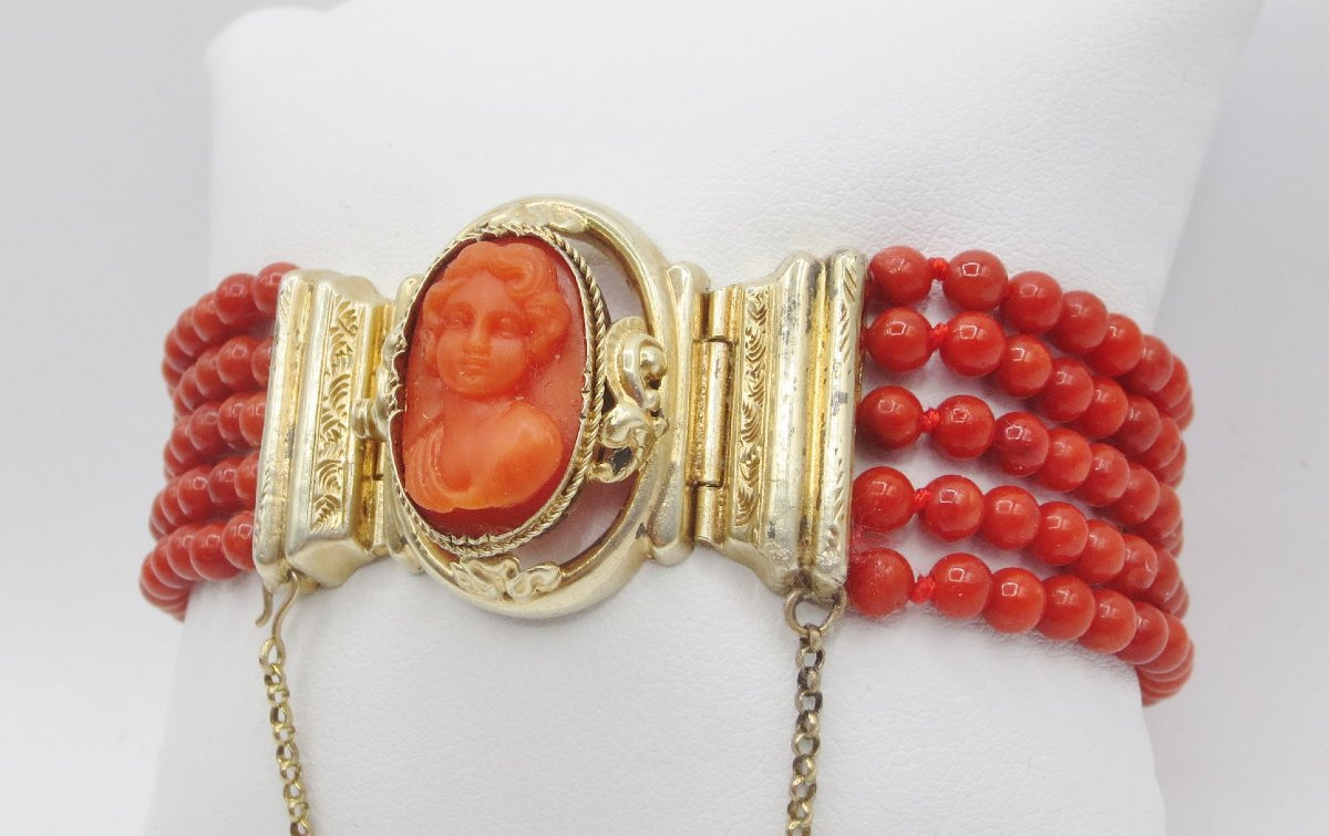Bracelet en corail et vermeil, XIXe siècle. -photo-1