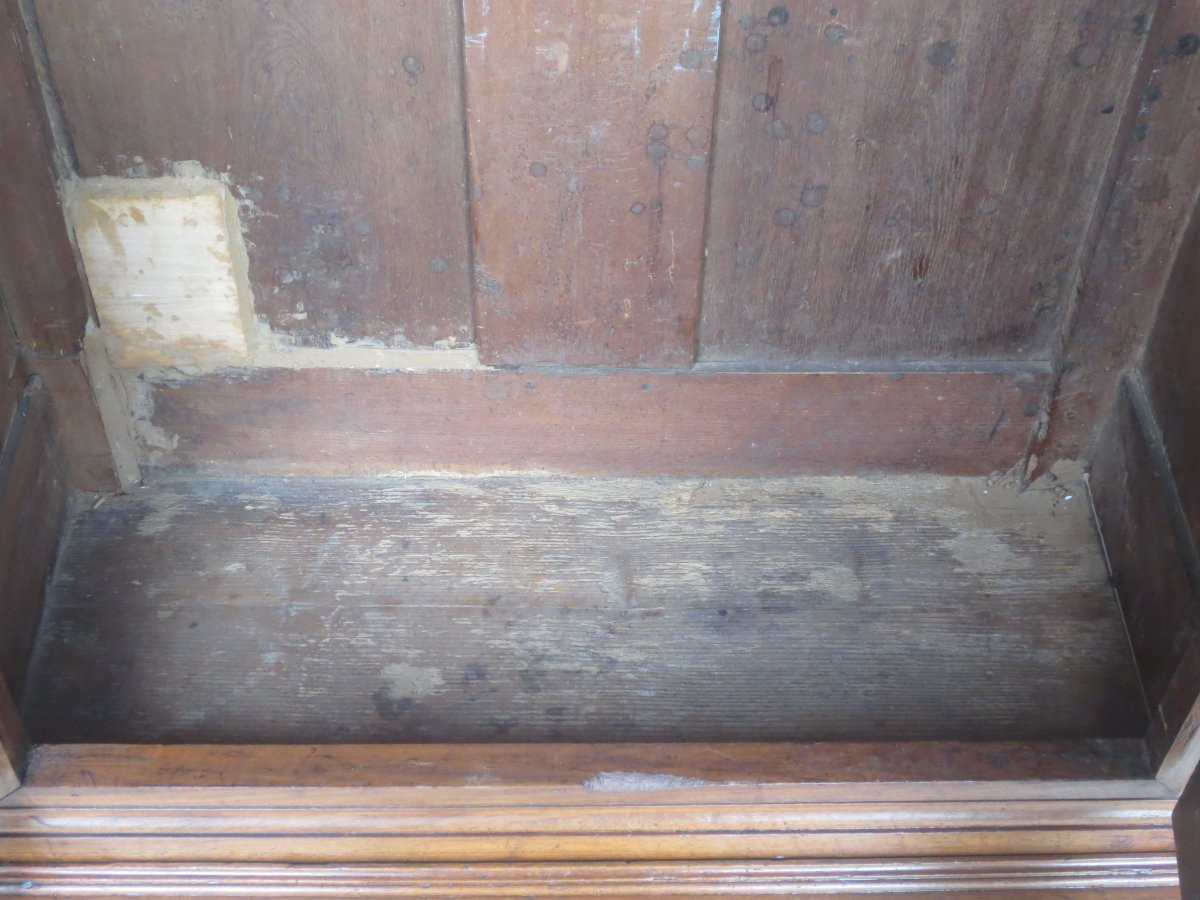 Small Walnut Cabinet, 17th Century.-photo-6