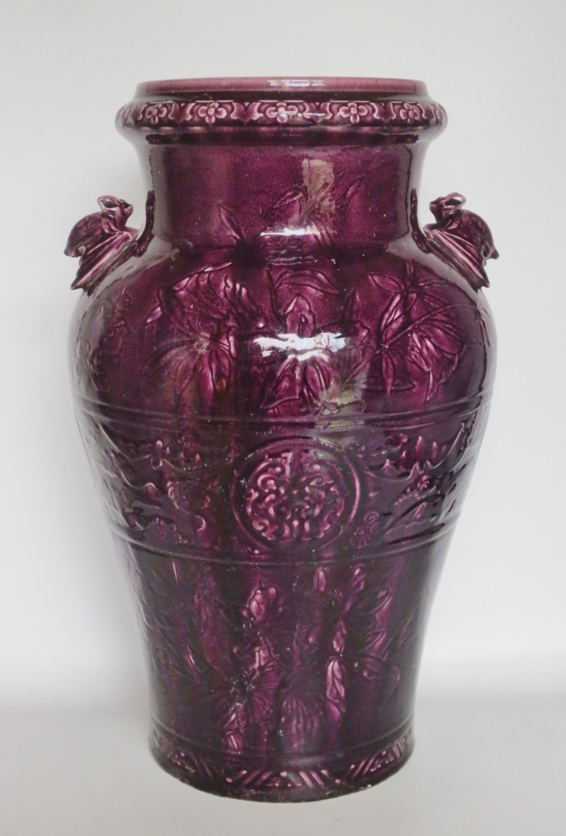 Vase Art Nouveau en faïence de Longwy.