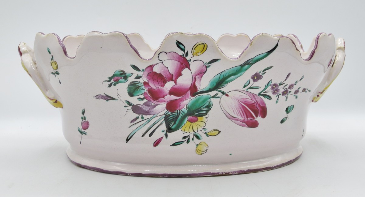 Verrière en faïence, Moustiers XVIIIe siècle.