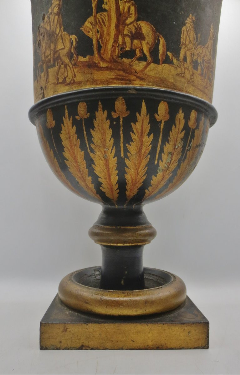 Medici Vase, 18th Century.  -photo-4
