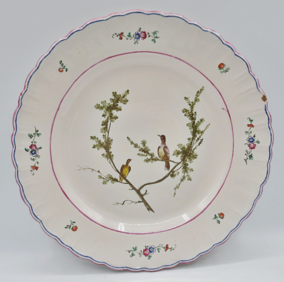 Assiette Marseille, XVIIIe siècle. 