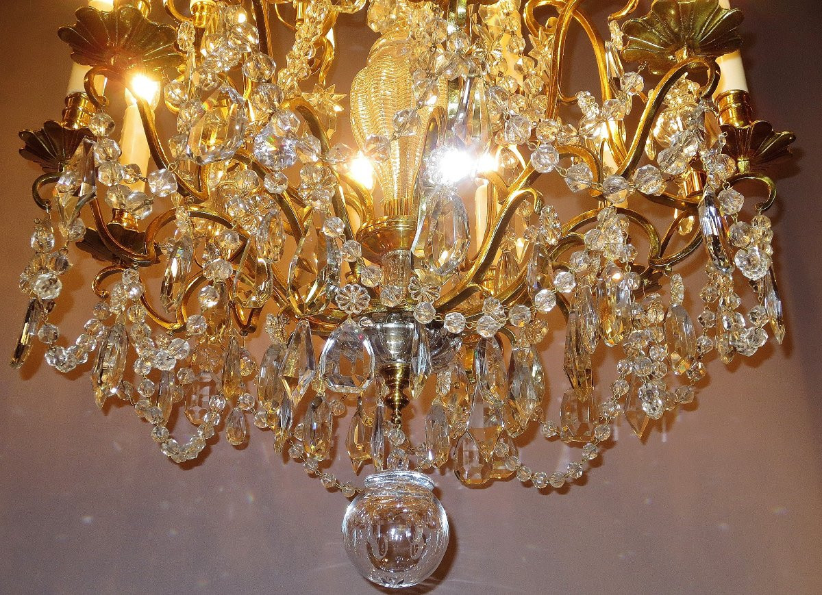 Lustre à 15 lumières en bronze doré et cristaux.-photo-6