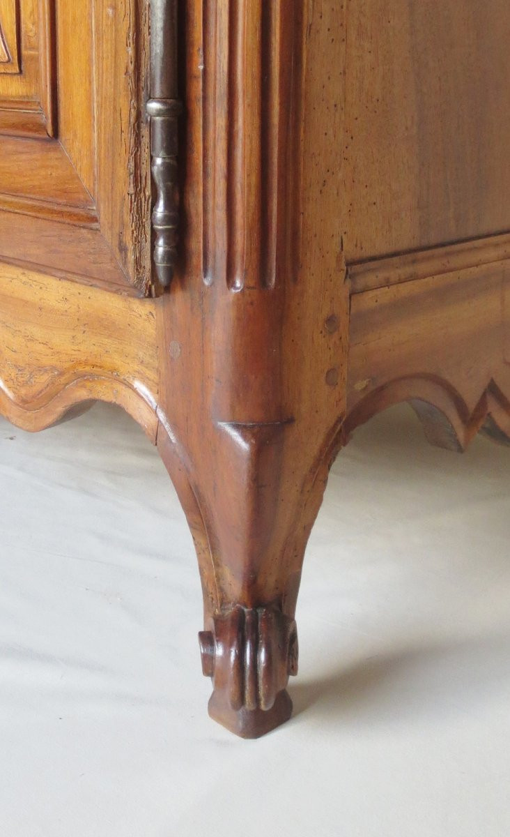 Buffet deux corps en noyer, XVIIIe siècle.-photo-4