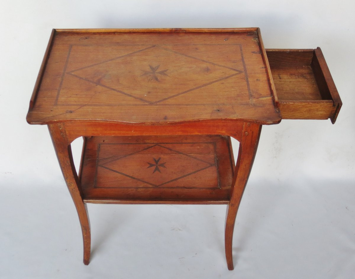 Table de salon en bois fruitier.-photo-3