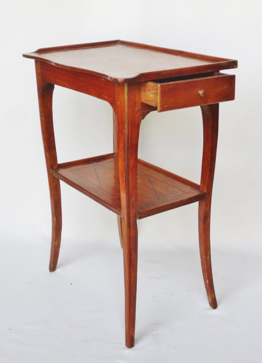 Table de salon en bois fruitier.-photo-4