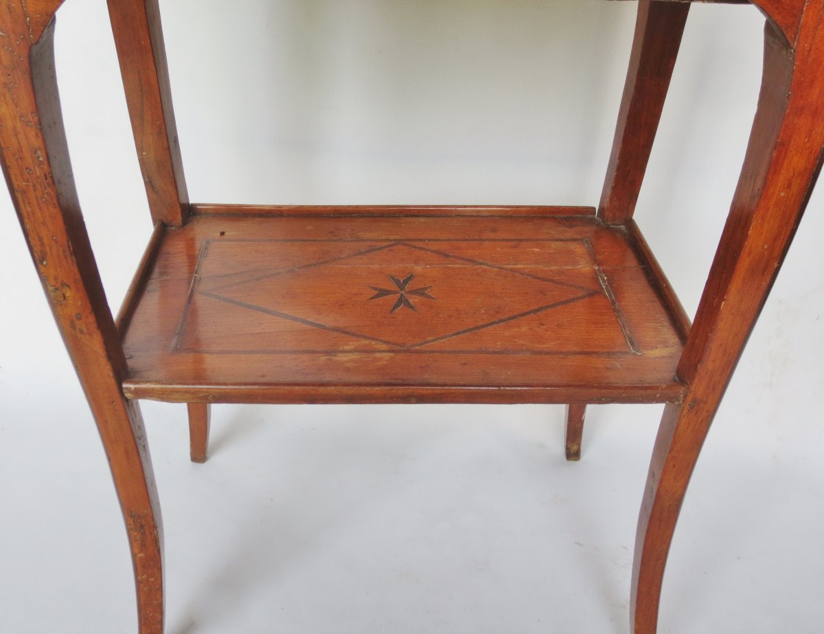 Table de salon en bois fruitier.-photo-2