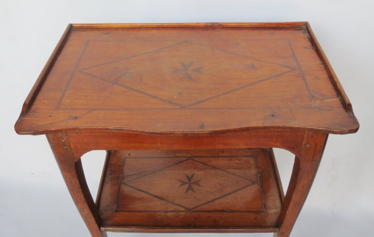 Table de salon en bois fruitier.-photo-3