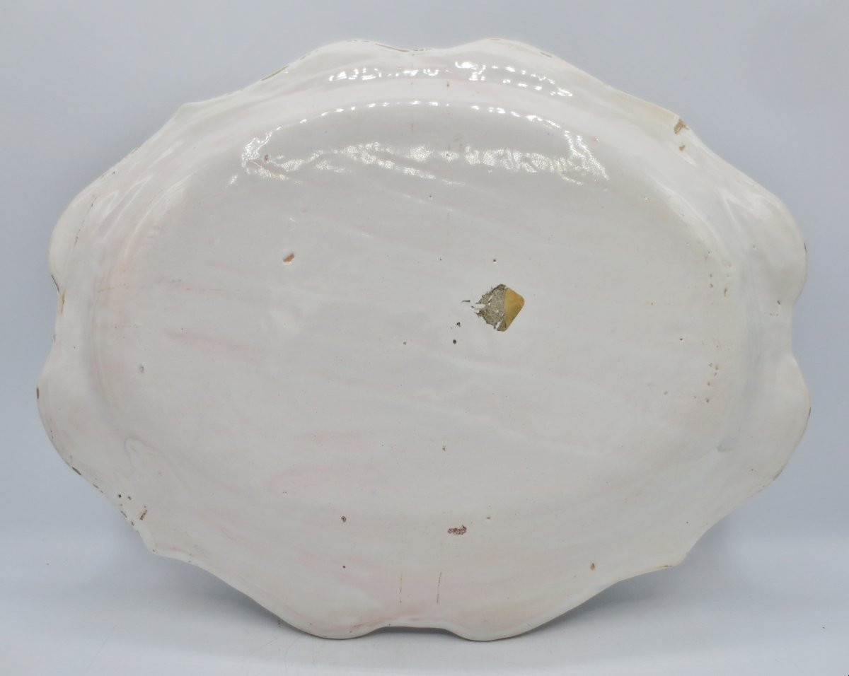 Moustiers Earthenware Dish, Early 18th Century.  -photo-4