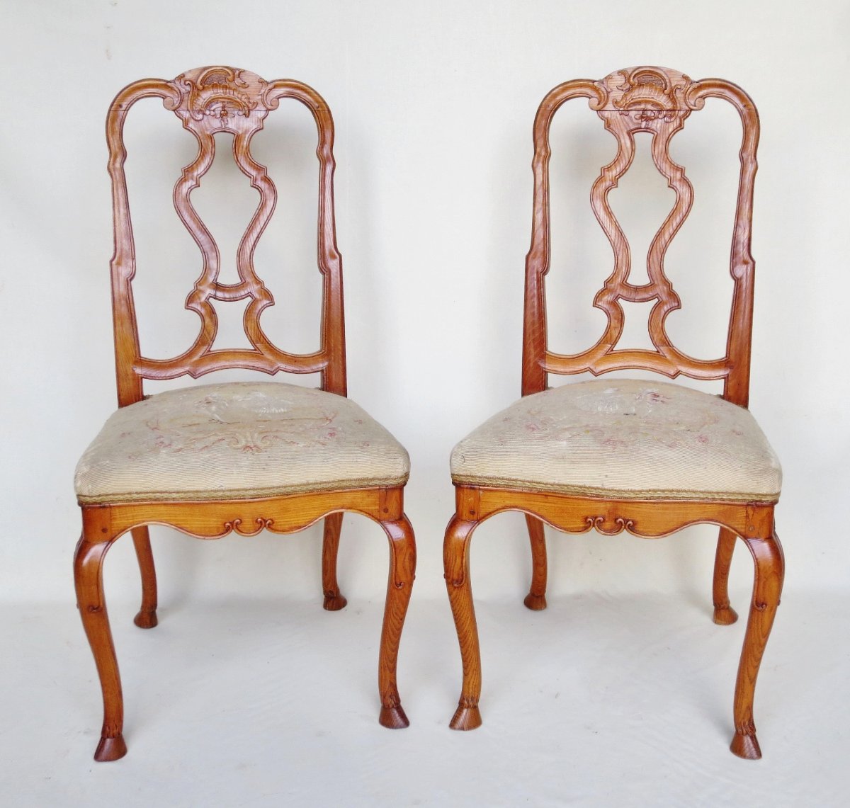 Suite de six chaises, Venise milieu XVIIIe siècle. -photo-1