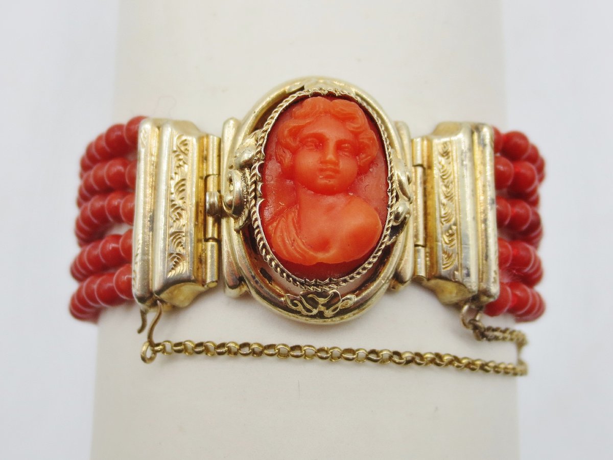 Coral And Vermeil Bracelet, 19th Century. 