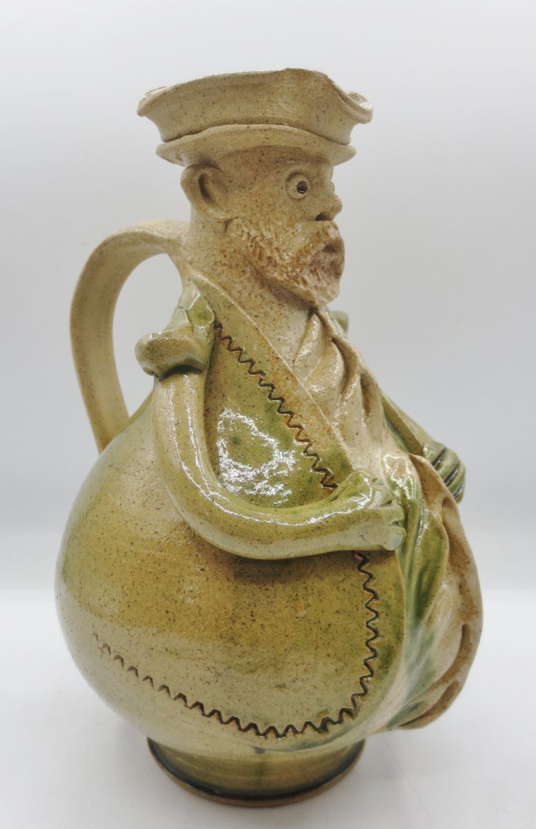 Pichet anthropomorphe.  -photo-2