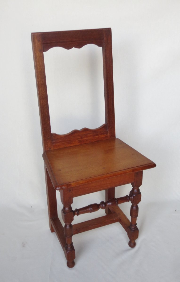 Suite de six chaises lorraines en chêne.-photo-4