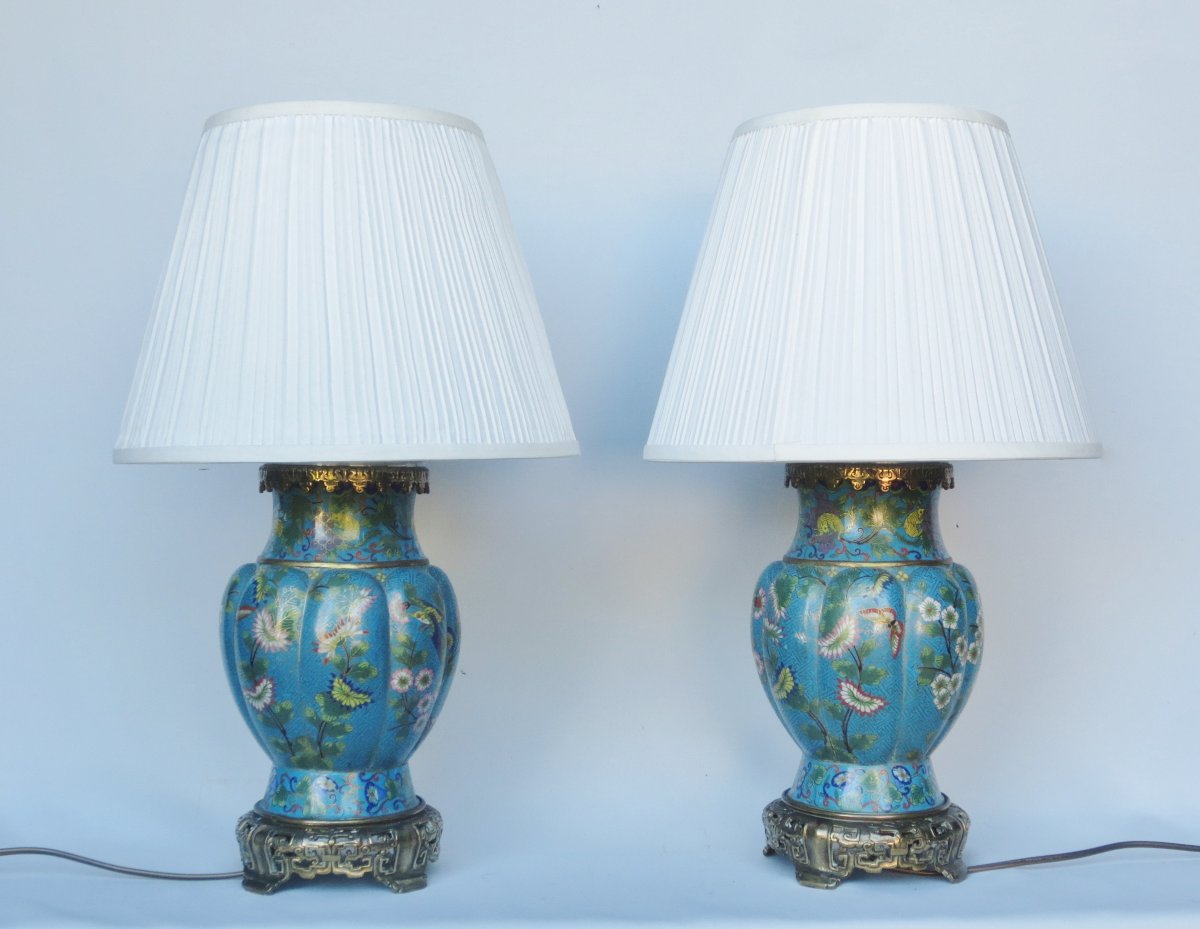 Paire de lampes en émaux cloisonnés, Chine XIXe siècle. 