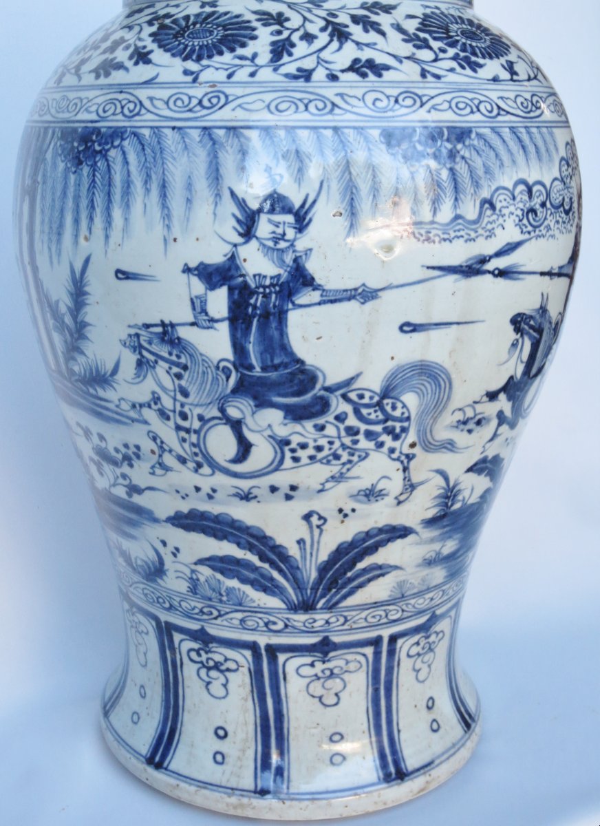 Chinese Porcelain Vase, 19th Century.-photo-4