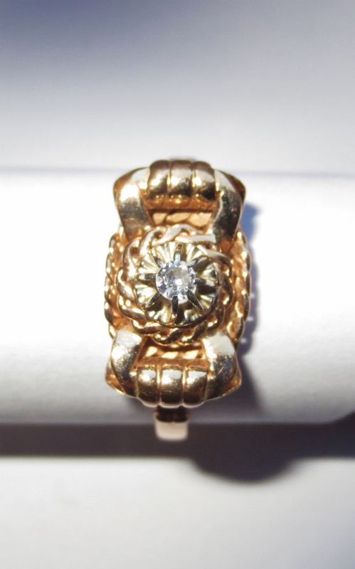 Gold And Diamond Ring.-photo-1